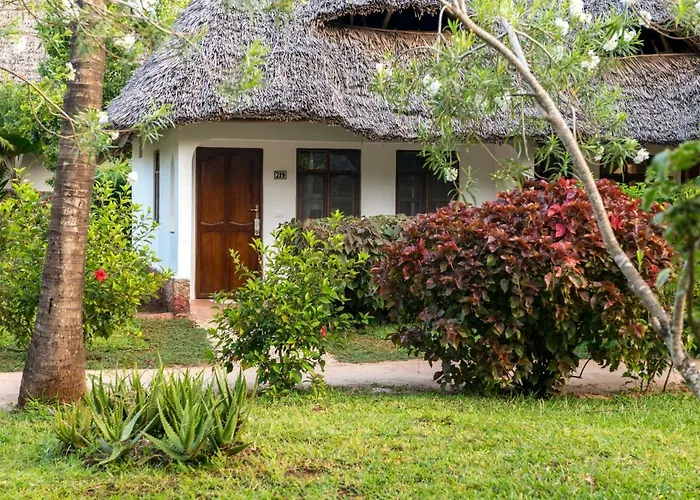 Nungwi hotels near Baobop